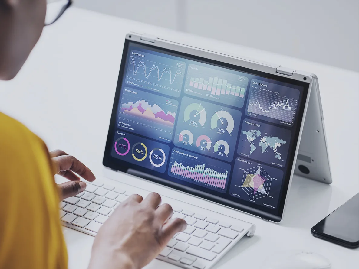 Análisis de datos y consultoría IT